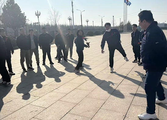 凝心聚力強堡壘，勇毅前行開新局